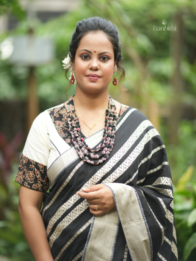 Pure Cotton Handwoven Dhaniakhali Saree – Black