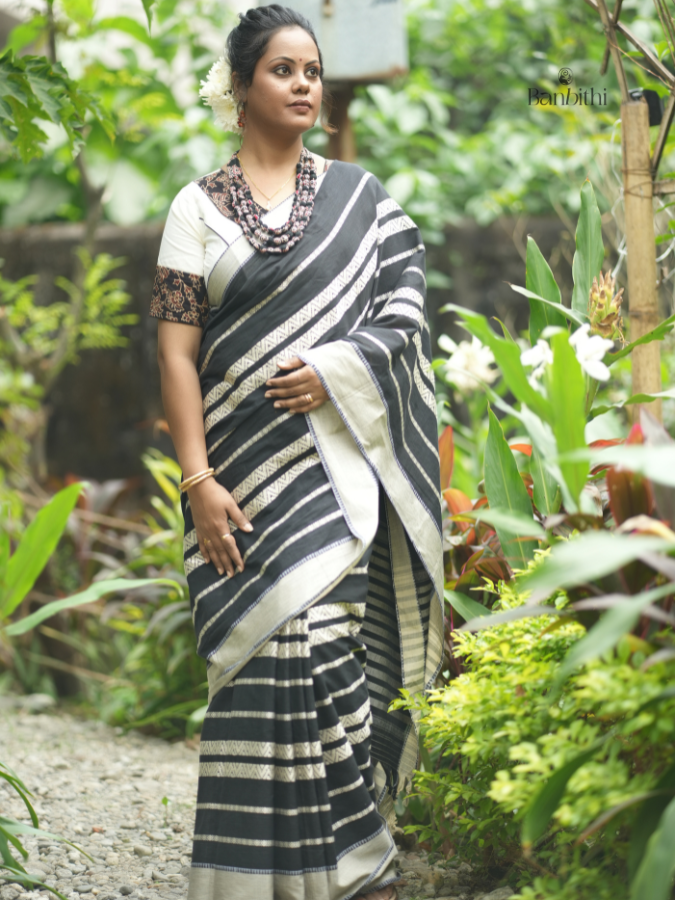 Pure Cotton Handwoven Dhaniakhali Saree – Black