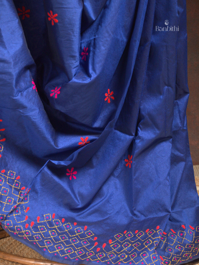 Hand Embroidered Saree – Blue with Pink Thread