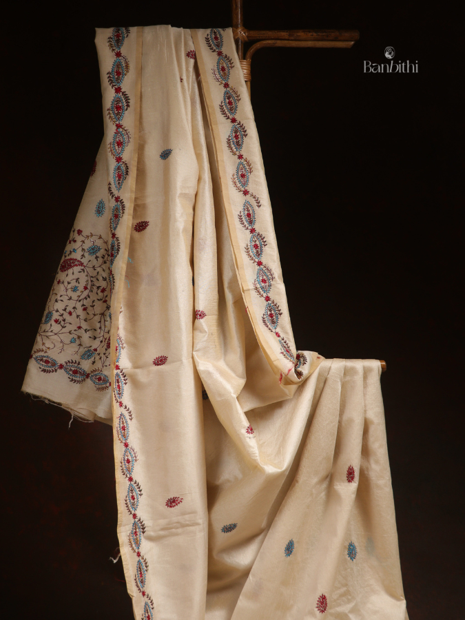 Hand Embroidered Saree – Off White with Golden Thread (Variant 4)