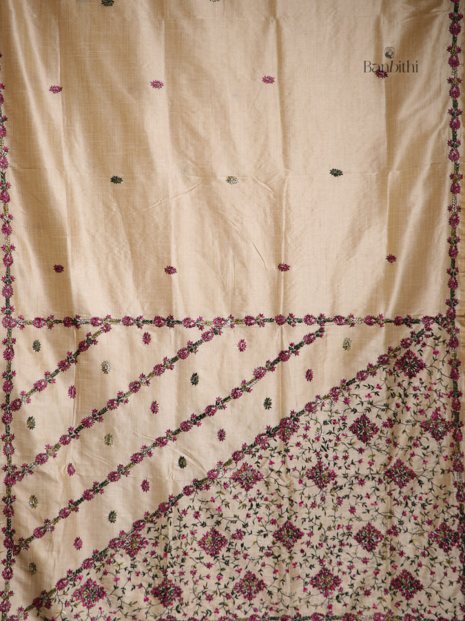 Hand Embroidered Saree – Off White with Golden Thread (Variant 5)
