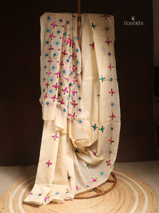 Hand Embroidered Saree – Off White with Pink & Green Thread
