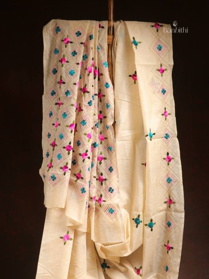 Hand Embroidered Saree – Off White with Pink & Green Thread