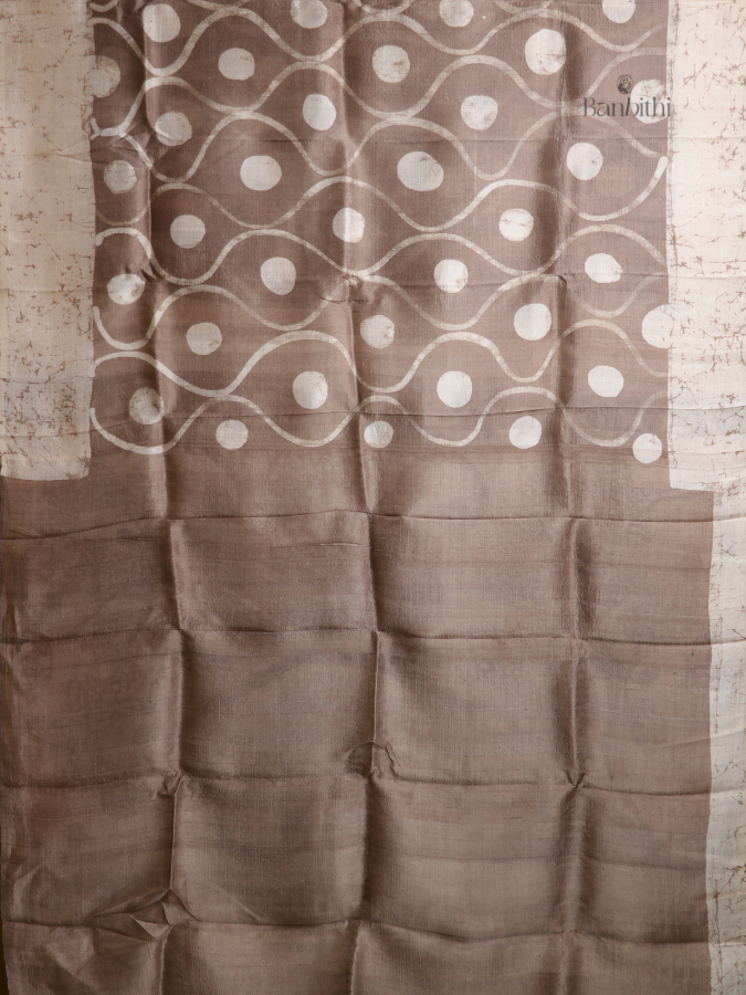 Hand Batik Abstract Murshidabad Silk Saree – Greyish Brown Elegance
