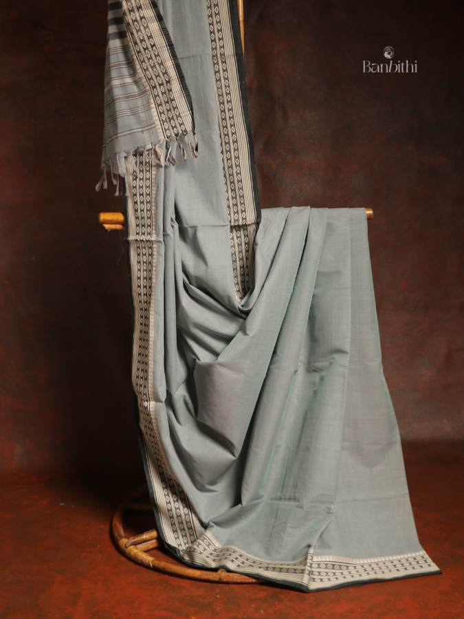 Pure Cotton Handwoven Dhaniakhali Saree - Ash Grey