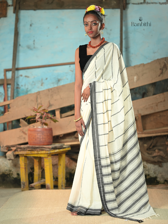 Begumpuri Pure Cotton Handwoven Saree – White and Black