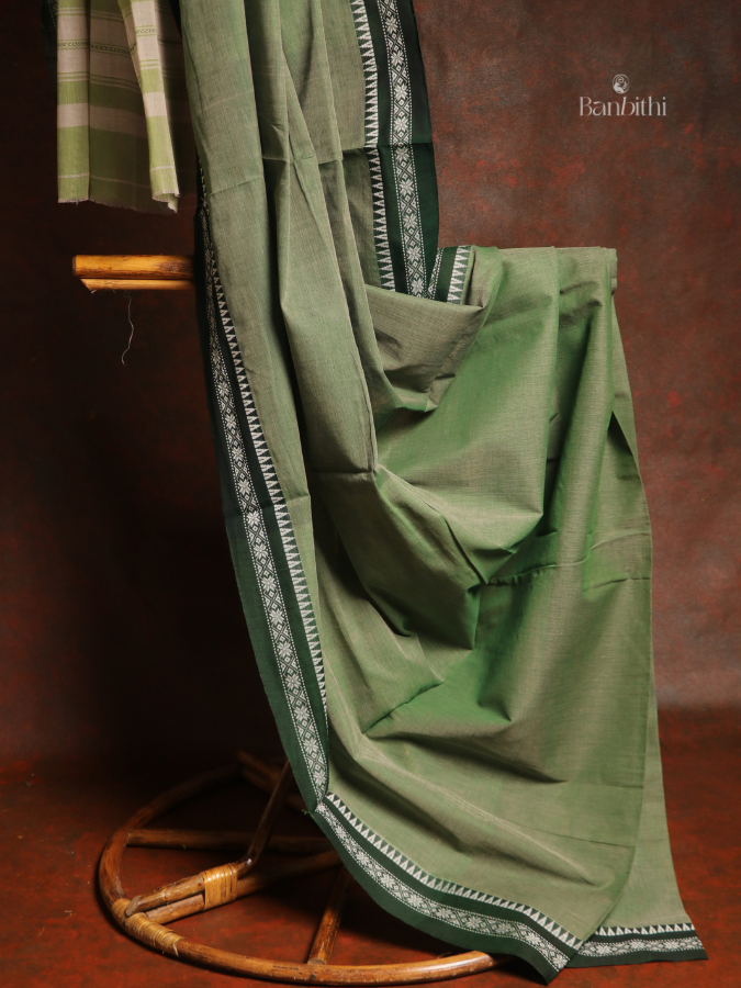Pure Cotton Handwoven Dhaniakhali Saree – Dual Tone Pista Green