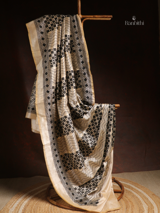 Hand Embroidered Saree – Off White with Black Thread