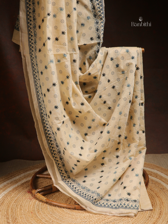 Hand Embroidered Saree – Off White with Black Thread (Variant 2)