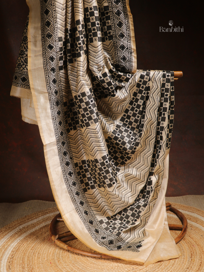 Hand Embroidered Saree – Off White with Black Thread