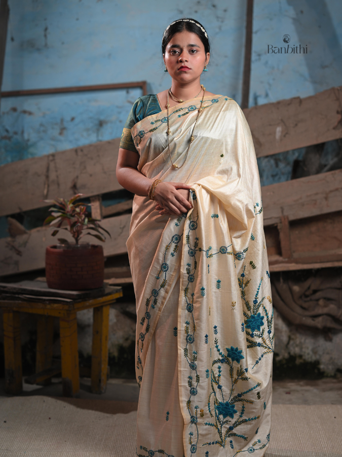 Hand Embroidered Saree – Off White (Variant 2)