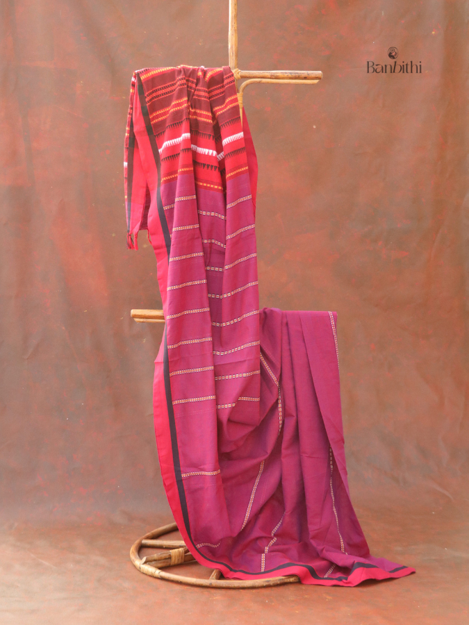 Begumpuri Pure Cotton Handwoven Saree – Red and Magenta