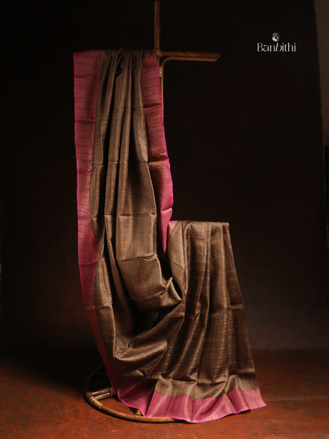 Zari Check Tussar Silk Saree with Hand Painted Kalamkari Blouse – Brown