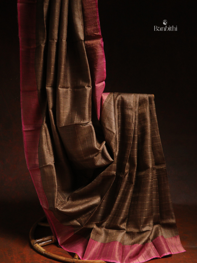 Zari Check Tussar Silk Saree with Hand Painted Kalamkari Blouse – Brown